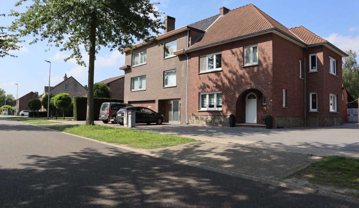 Opbrengsteigendommen Appartementen Diepenbeek Kempenstraat Exterieur (6)